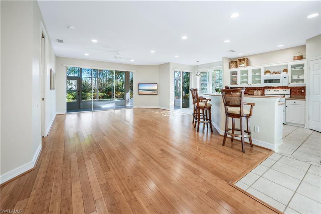 873 Carrick Bend CIR # 2002