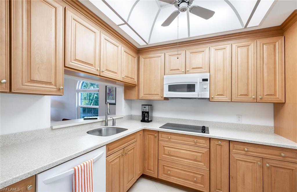 809 Augusta BLVD # 4