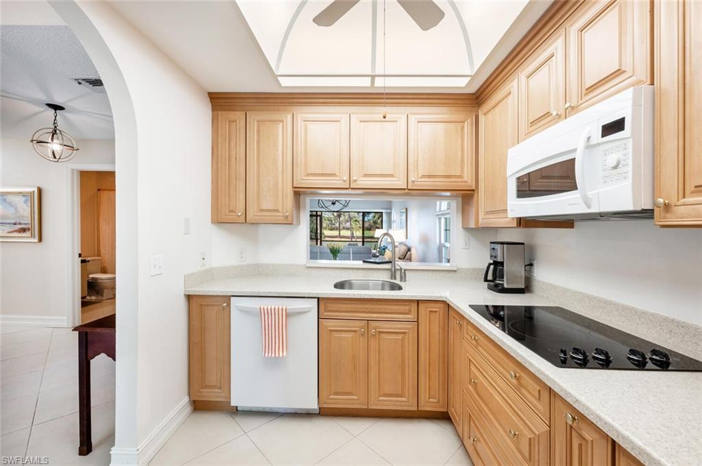 809 Augusta BLVD # 4