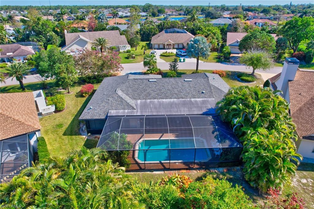 2273 Royal LN