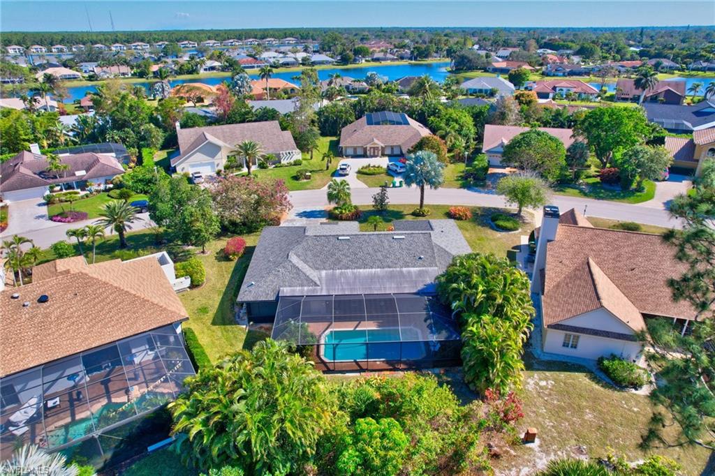 2273 Royal LN