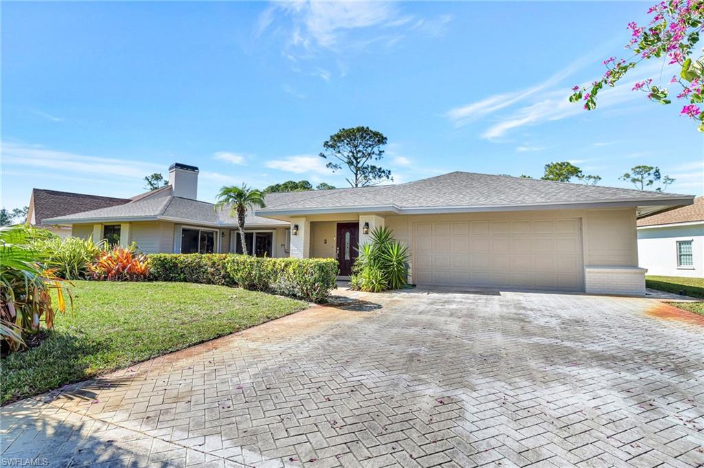 2273 Royal LN