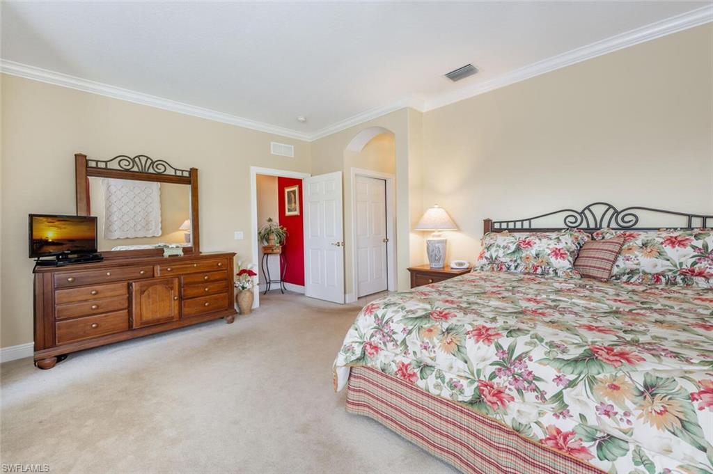 4970 Shaker Heights CT # 202