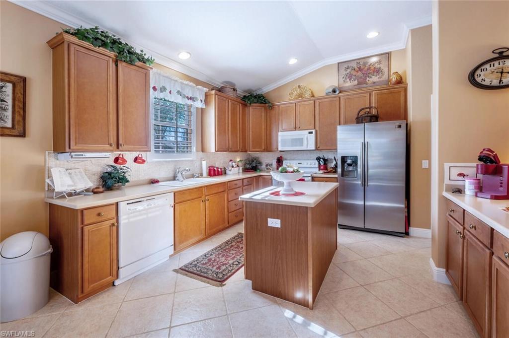 4970 Shaker Heights CT # 202