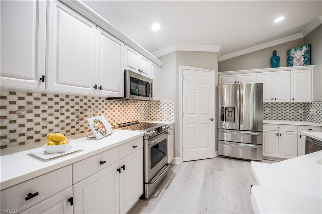 881 Carrick Bend CIR # 202