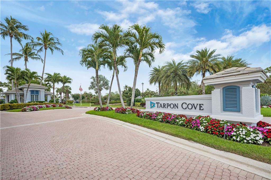 881 Carrick Bend CIR # 202