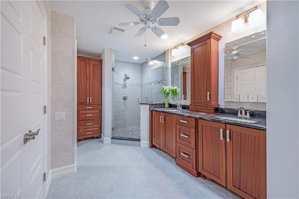 881 Carrick Bend CIR # 202