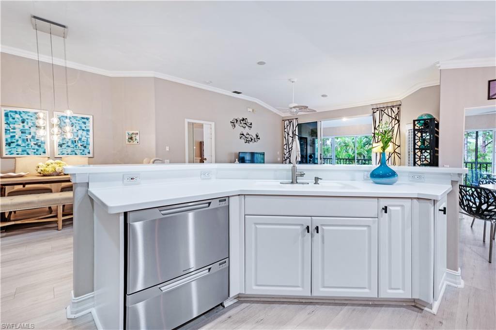 881 Carrick Bend CIR # 202