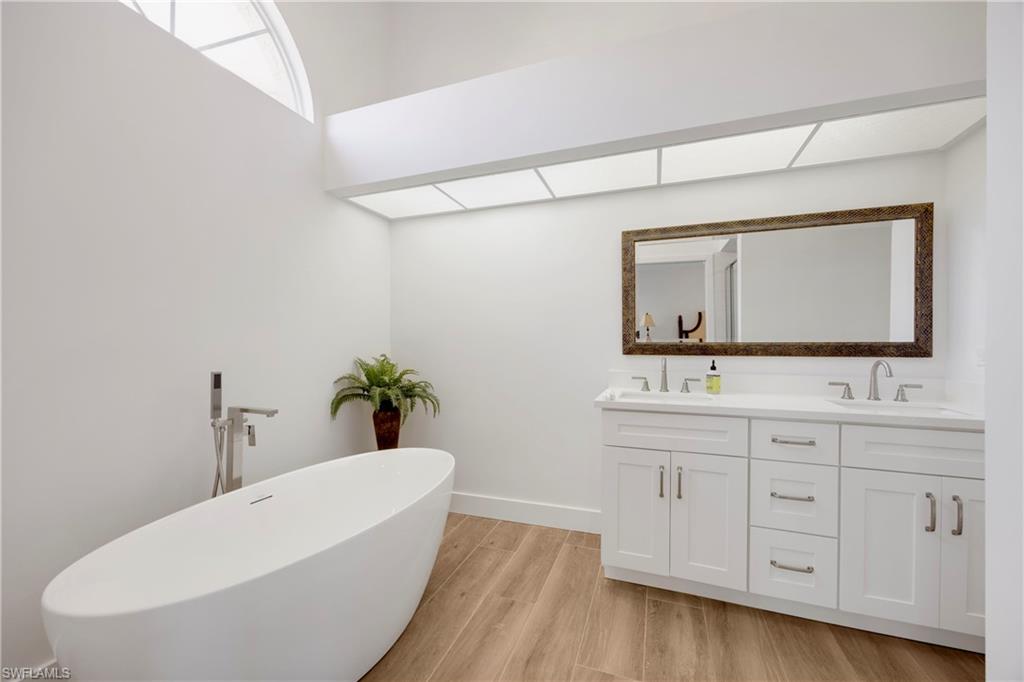 16252 Kelly Woods DR