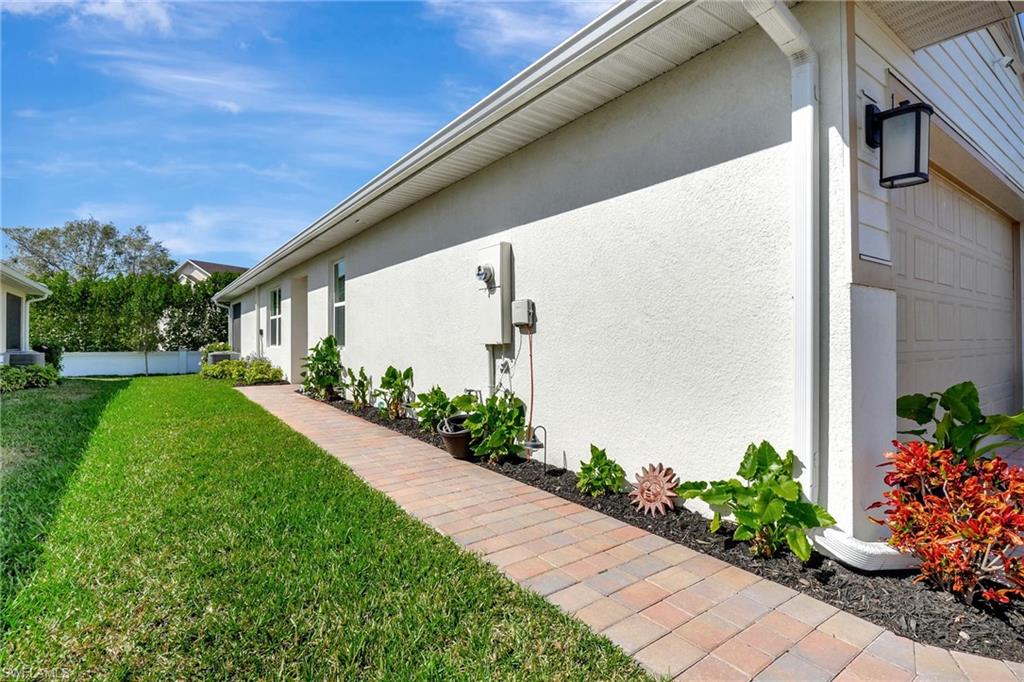 1037 Tranquil Brook DR