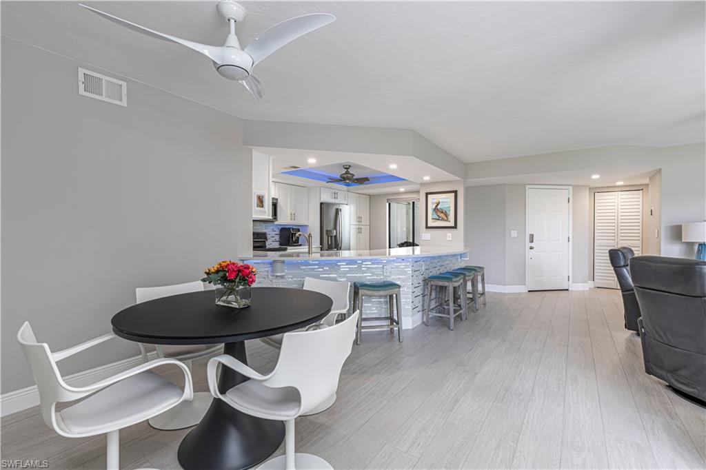 589 Beachwalk CIR # P102