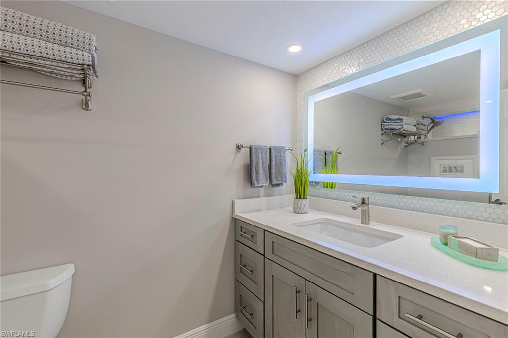 589 Beachwalk CIR # P102