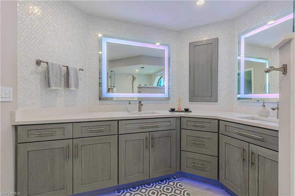 589 Beachwalk CIR # P102