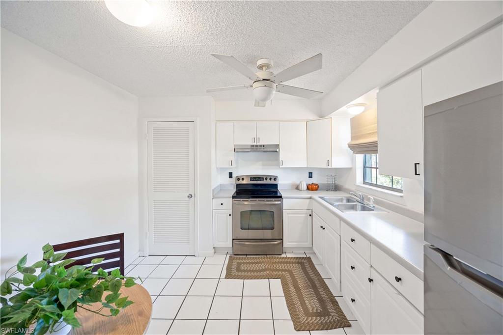 3325 Airport RD N # F3