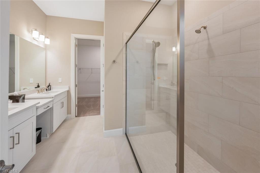 8448 Rosa CT