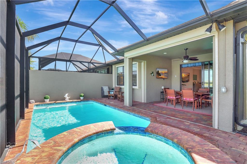 7815 Jacaranda LN