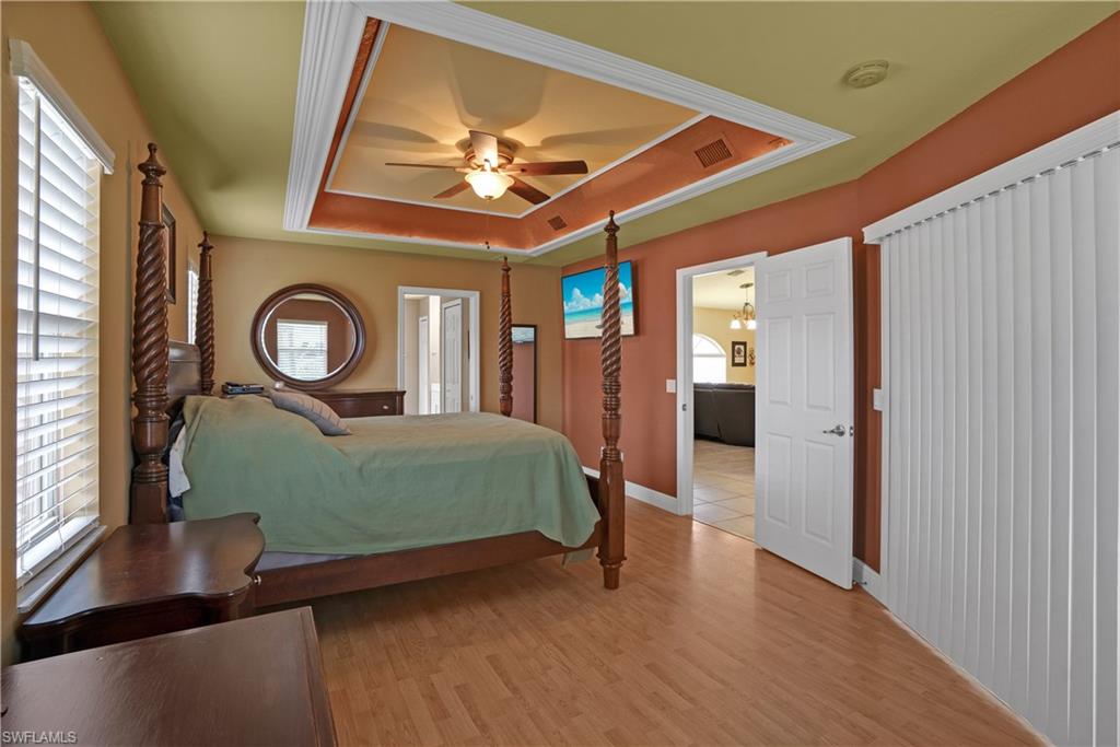 106 SW 11th TER