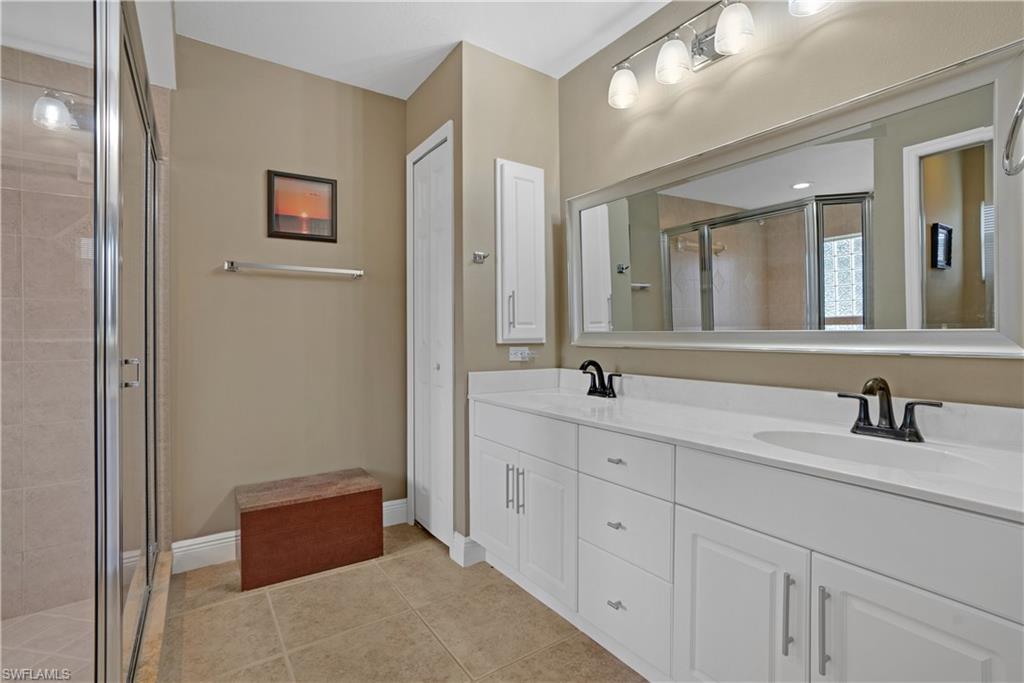 106 SW 11th TER