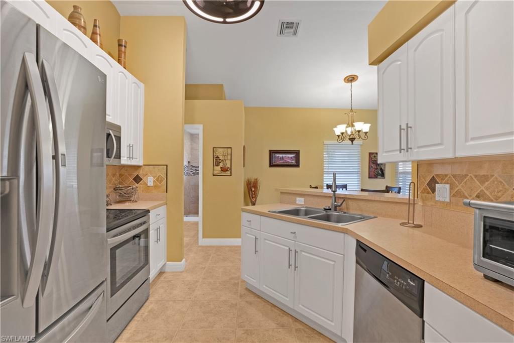 106 SW 11th TER