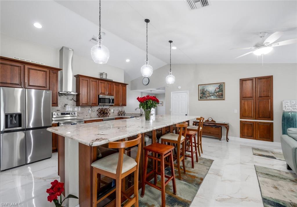 5831 Dogwood WAY