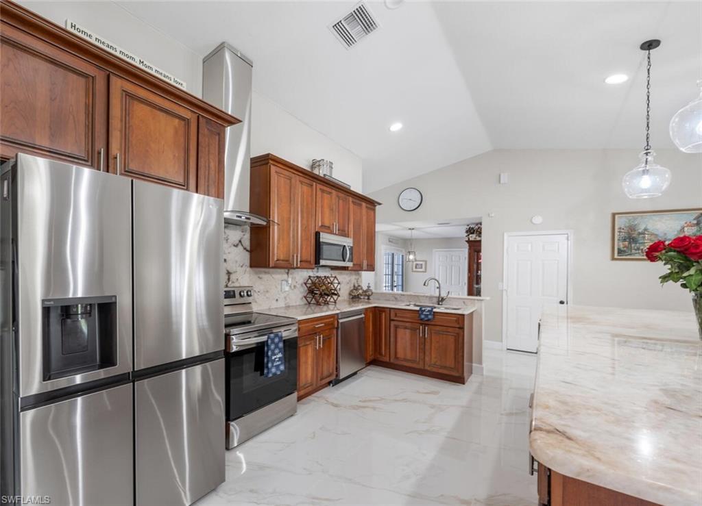 5831 Dogwood WAY