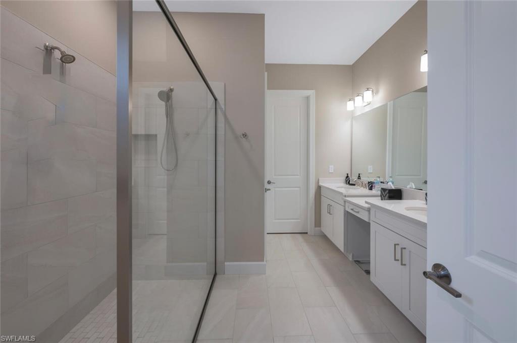 8416 Rosa CT