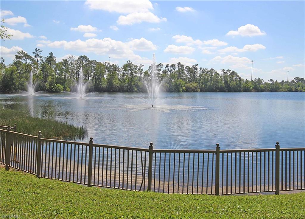 1160 Reserve WAY # 305