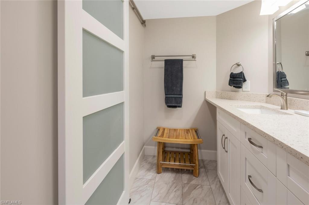 4005 Gulf Shore BLVD N # 805