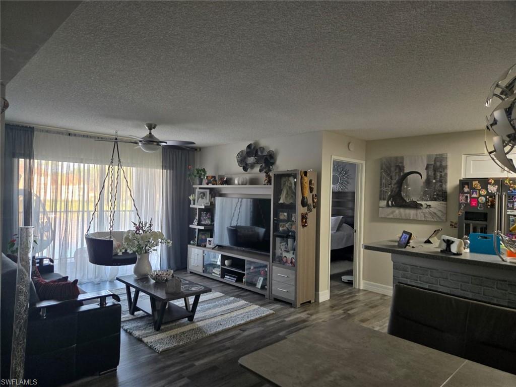 1205 WILDWOOD LAKES BLVD # 206