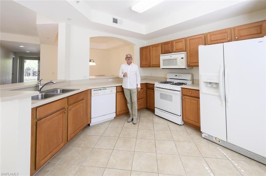 1882 Tarpon Bay DR S # 205