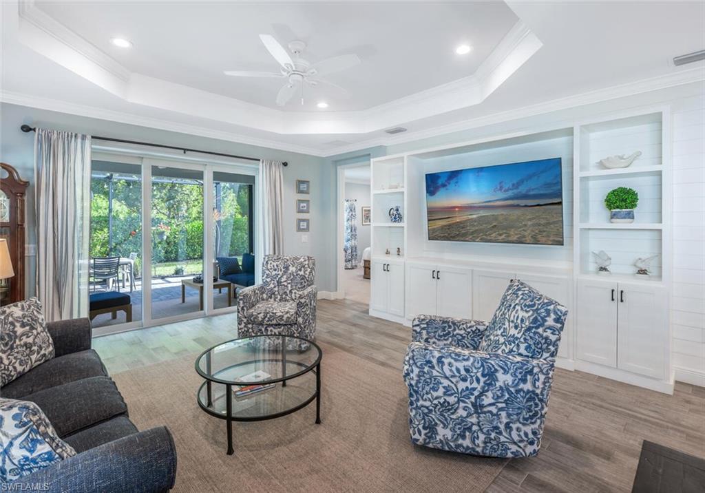 2211 Marquesa CIR