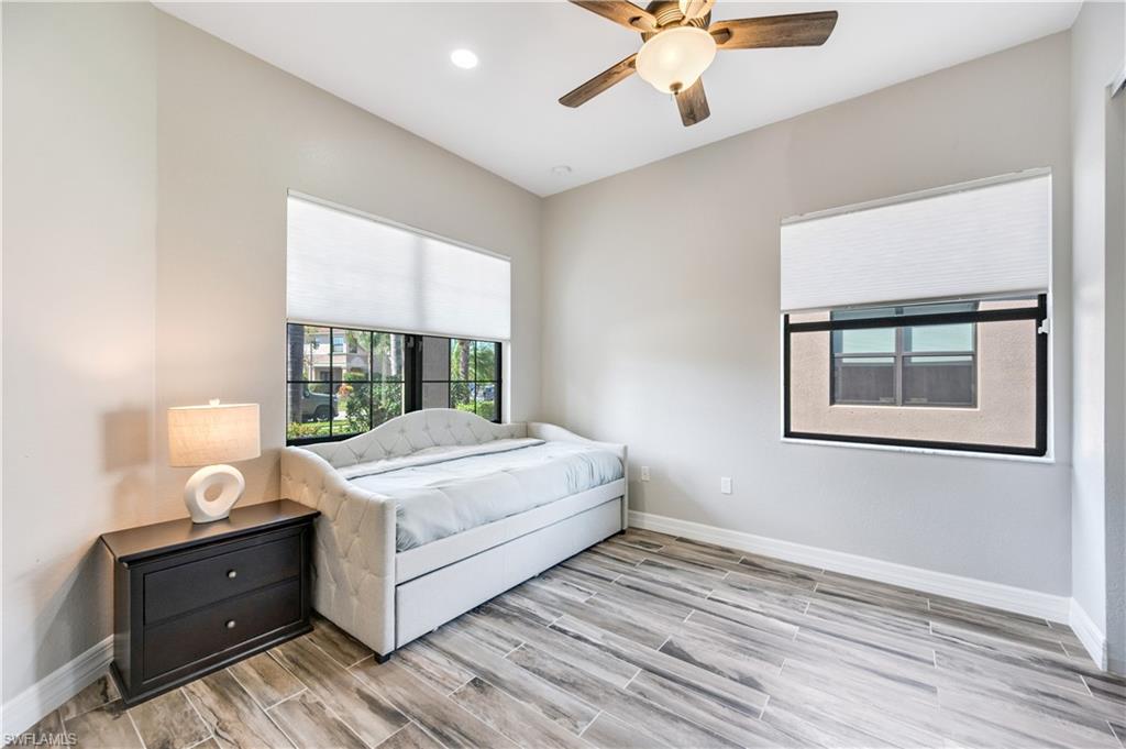 2820 Cinnamon Bay CIR