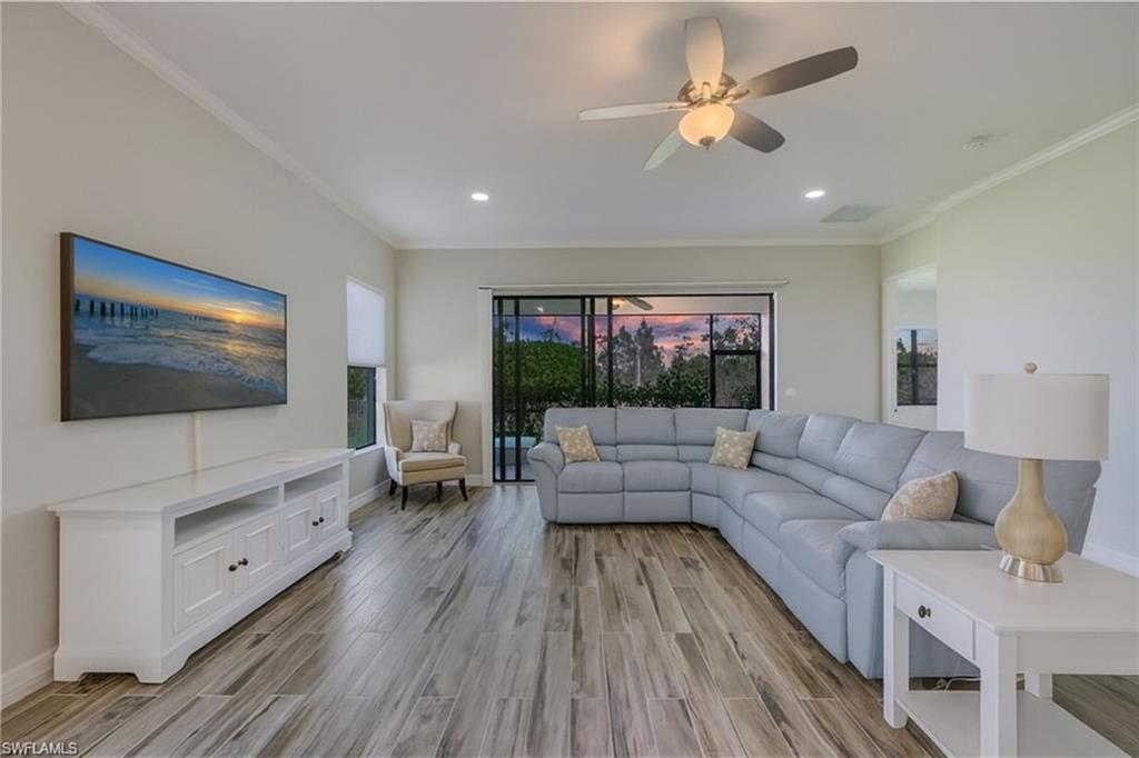 2820 Cinnamon Bay CIR