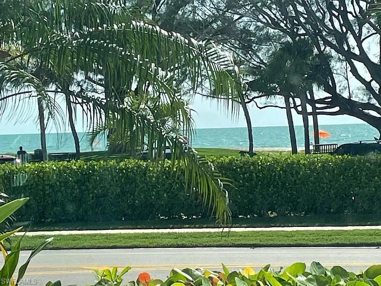 2100 Gulf Shore BLVD N # 100