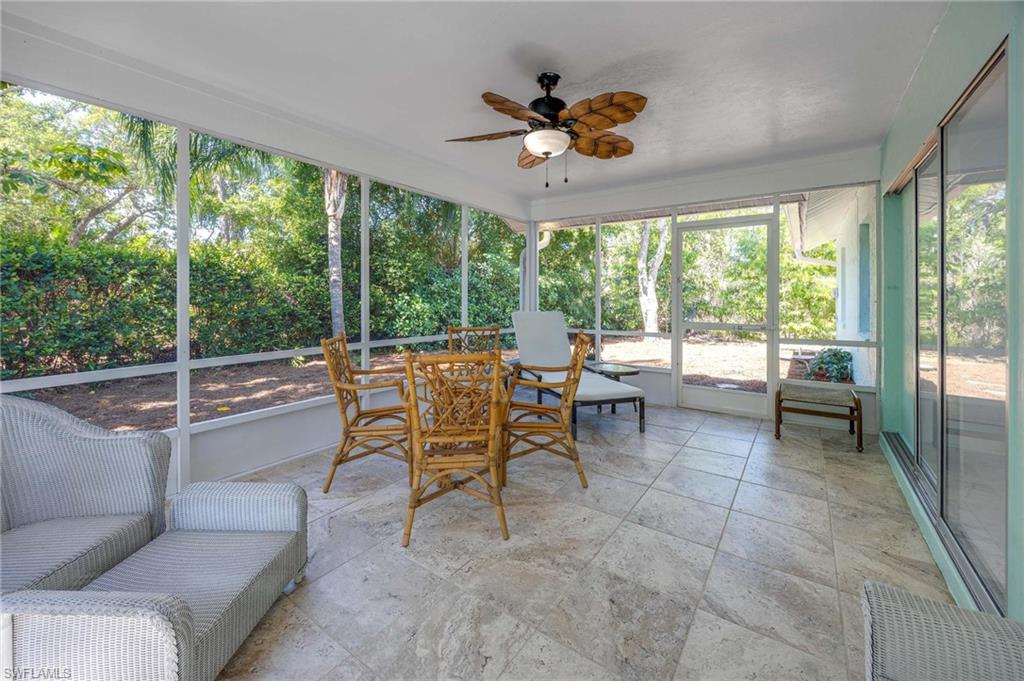 3925 Riviera CIR