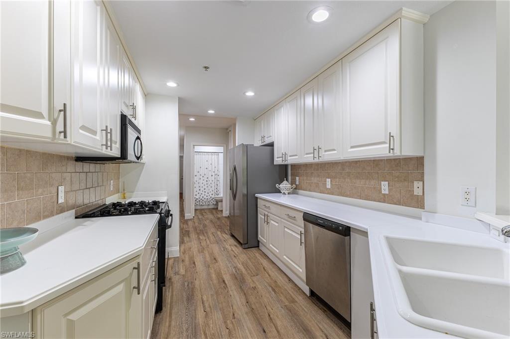 3975 Deer Crossing CT # 102