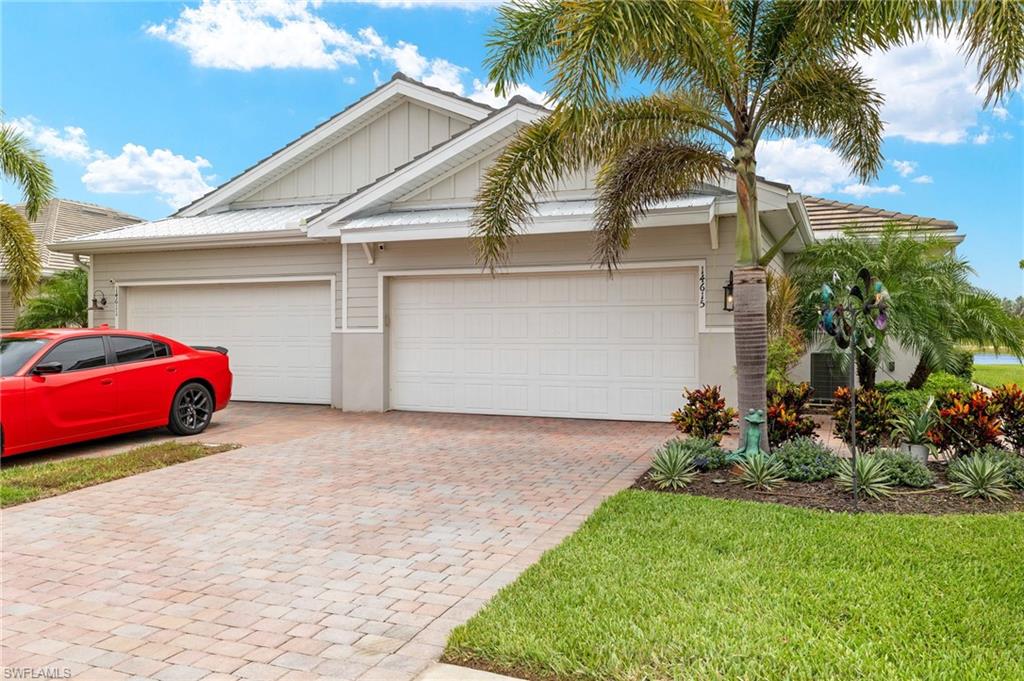 14615 Edgewater CIR