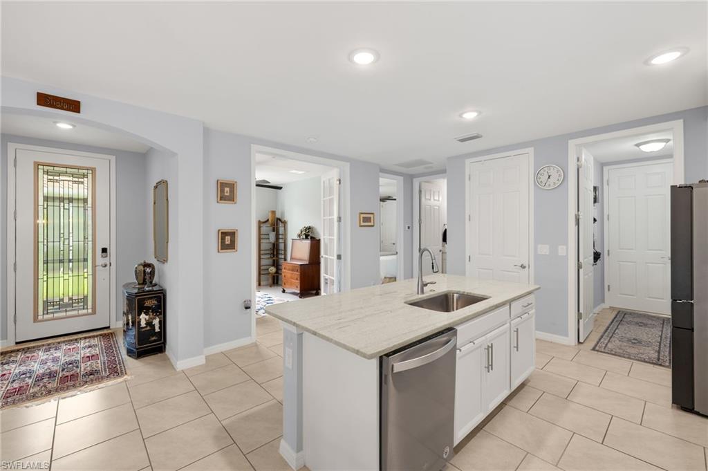 14615 Edgewater CIR