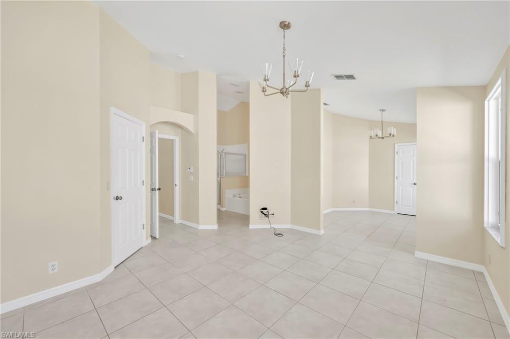 15015 Savannah DR