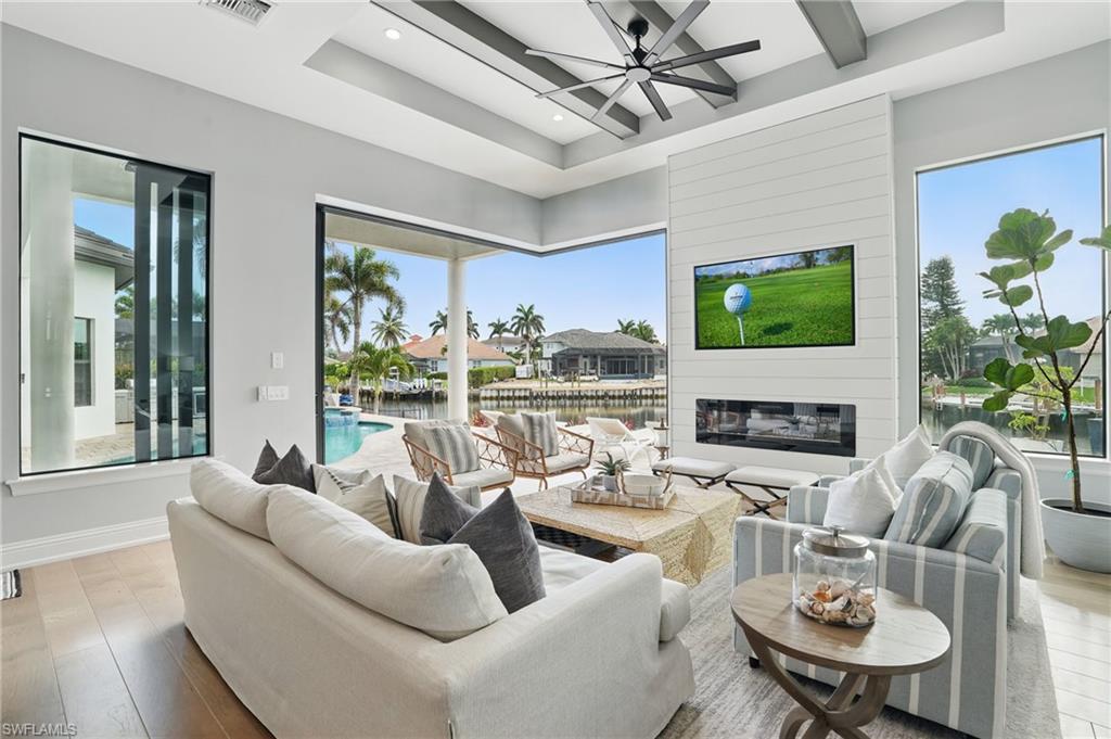 258 Capistrano CT