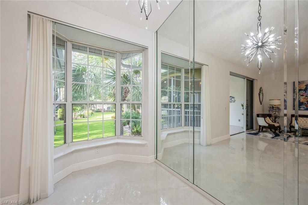 74 Silver Oaks CIR # 202 Unit: 9-202