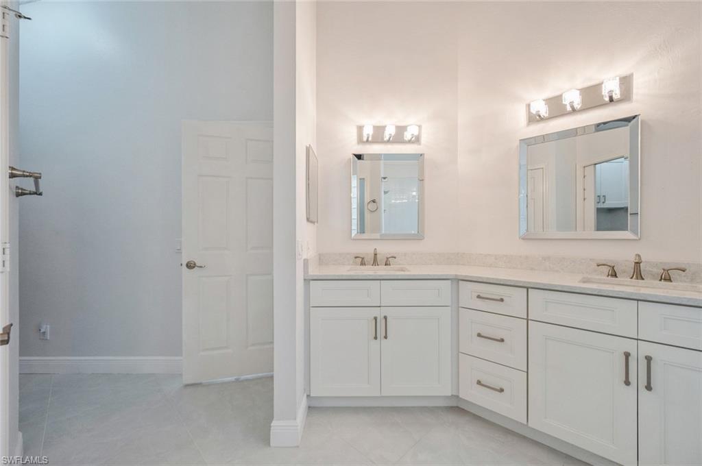 74 Silver Oaks CIR # 202 Unit: 9-202