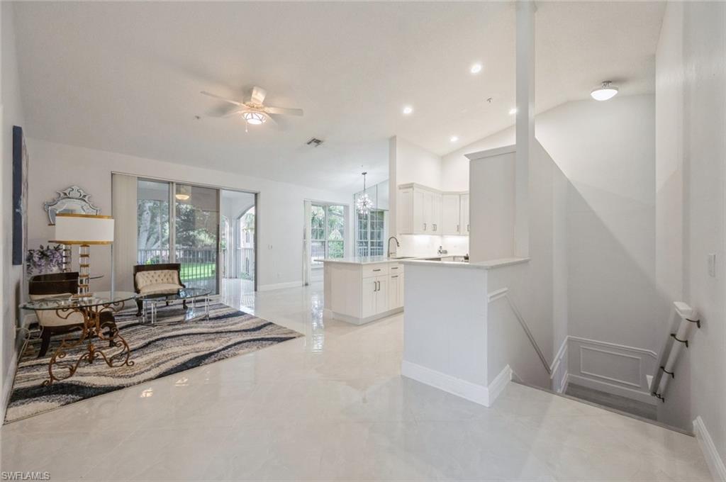 74 Silver Oaks CIR # 202 Unit: 9-202
