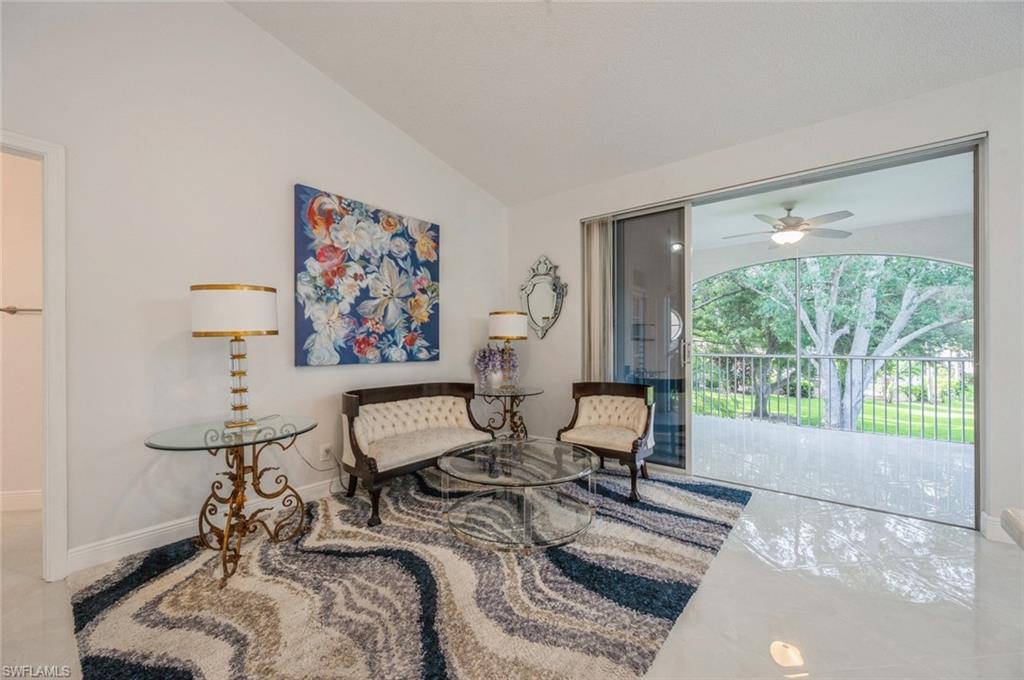 74 Silver Oaks CIR # 202 Unit: 9-202