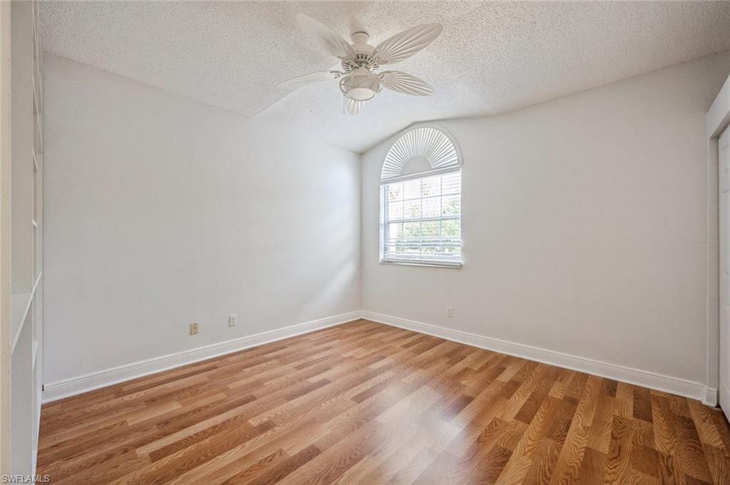 74 Silver Oaks CIR # 202 Unit: 9-202