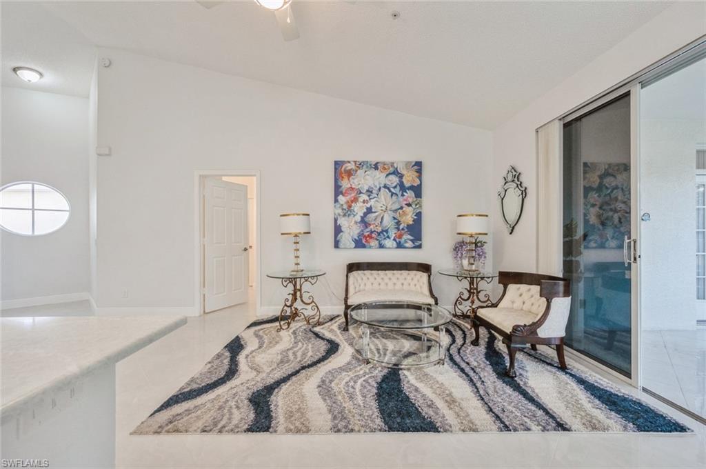 74 Silver Oaks CIR # 202 Unit: 9-202