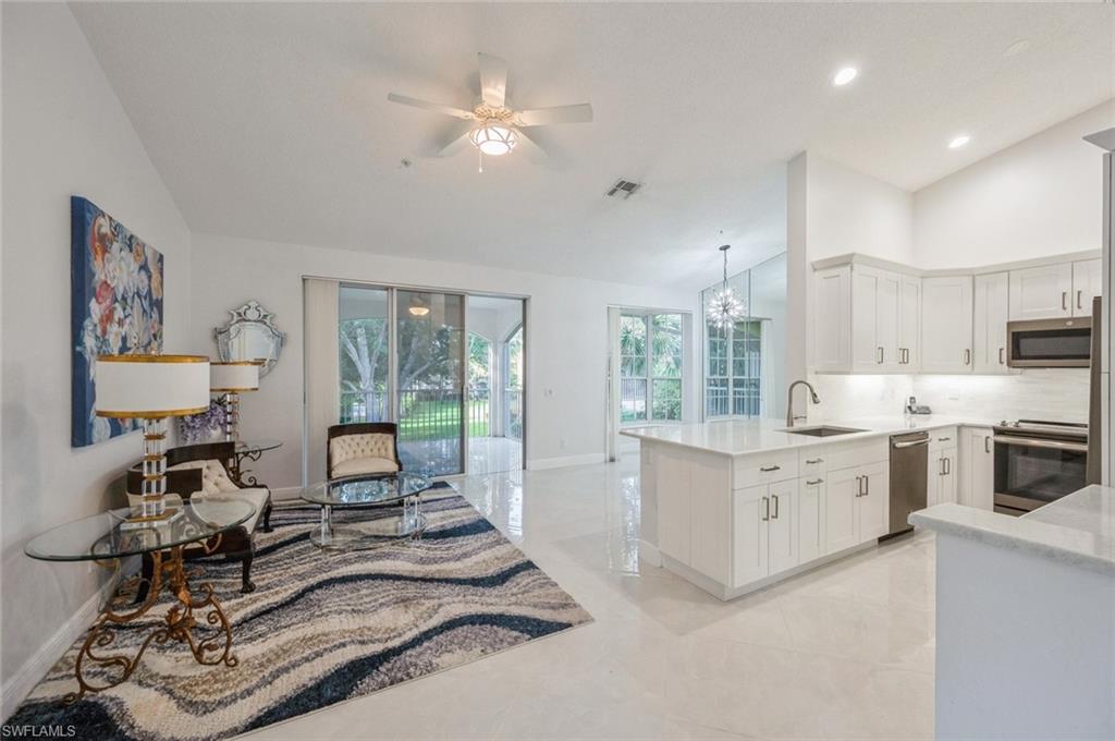 74 Silver Oaks CIR # 202 Unit: 9-202