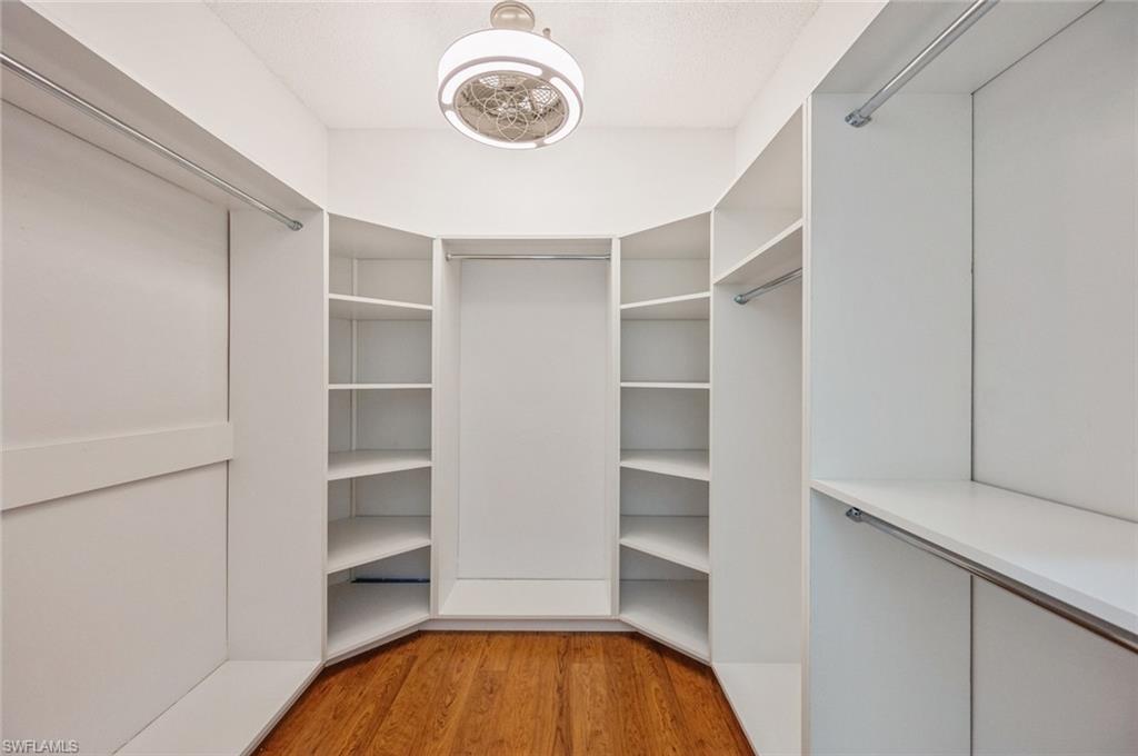 74 Silver Oaks CIR # 202 Unit: 9-202