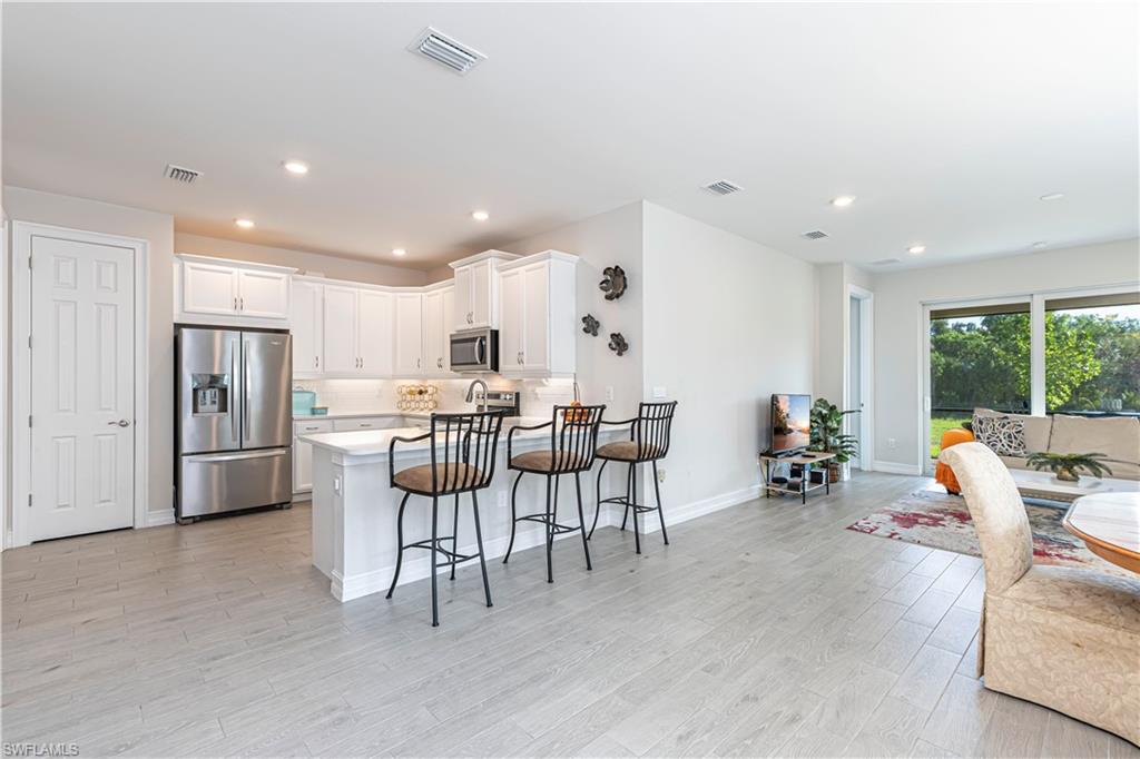 1050 ENBROOK LOOP