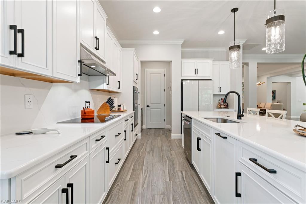 3725 Helmsman DR